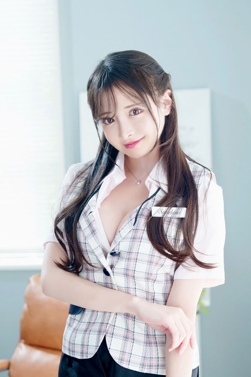 雫どれみのプロフィール一般写真